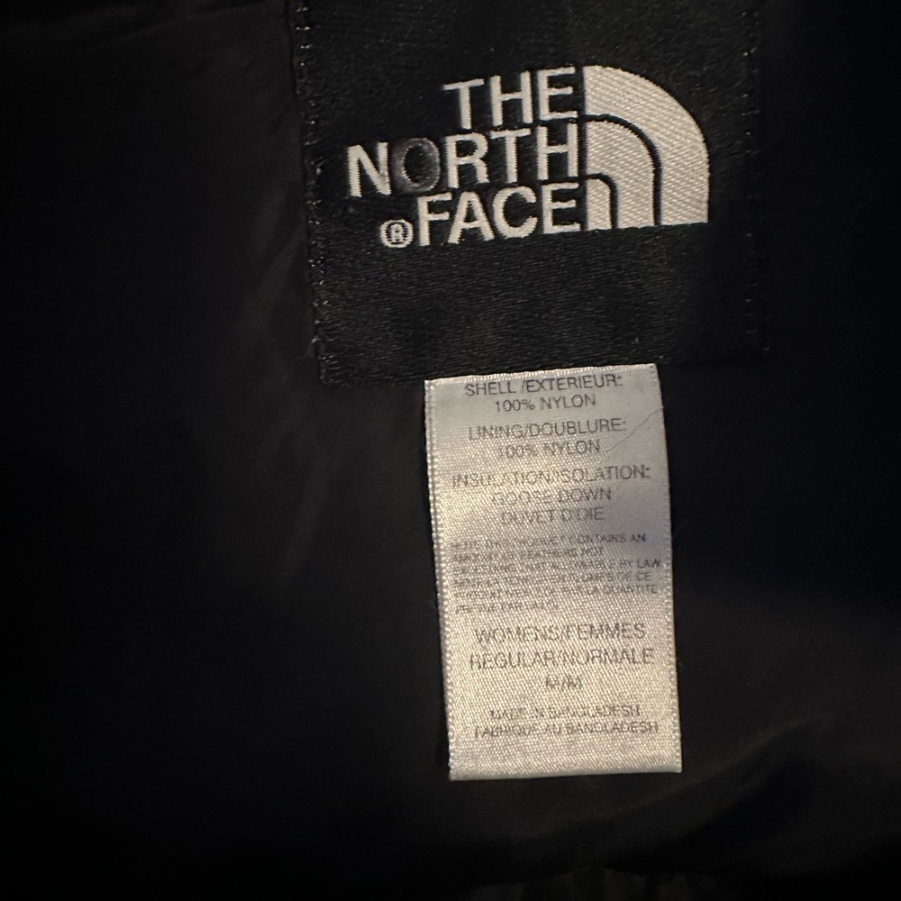 The north face 1996 nuptse jacket - Picture 3 of 8